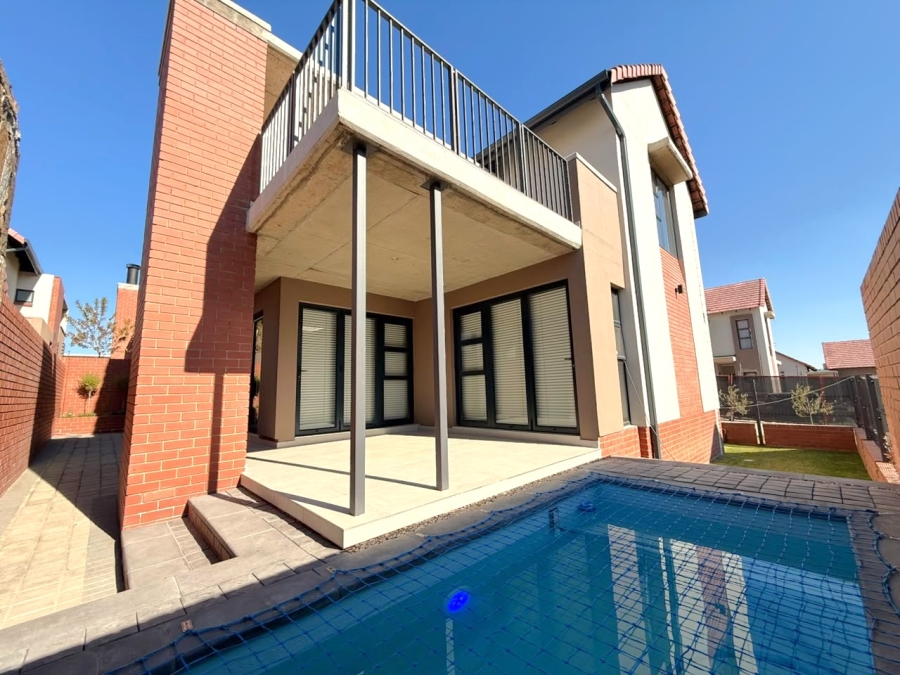 To Let 3 Bedroom Property for Rent in Wild Olive Estate Free State